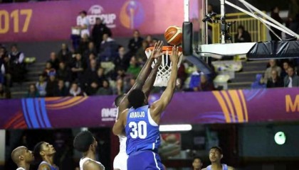 亿万28-美国男篮遇到世预赛史上首败！怀斯曼不堪大用！|多米尼加|巴黎奥运会|比赛|步行者|活塞_新浪体育_新浪新闻